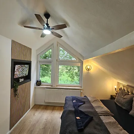 Tautraum Suite Mit Whirlpool Und Gruenem Ausblick Wilhelmshaven Extérieur photo